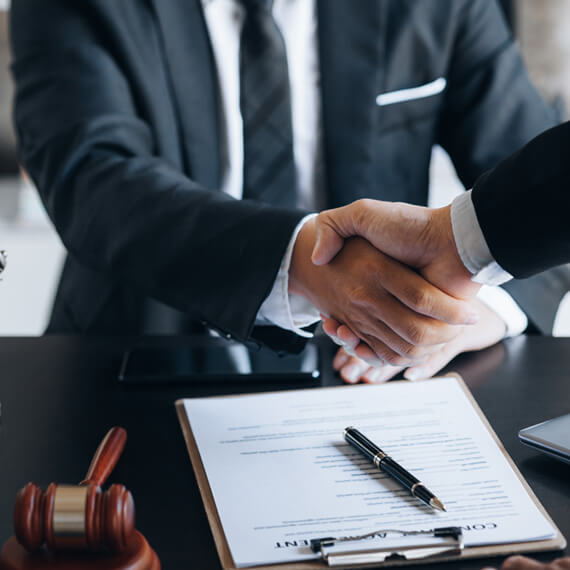 obsługa prawna firm - kancelaria adwokacka - adwokat Maciej Długosz